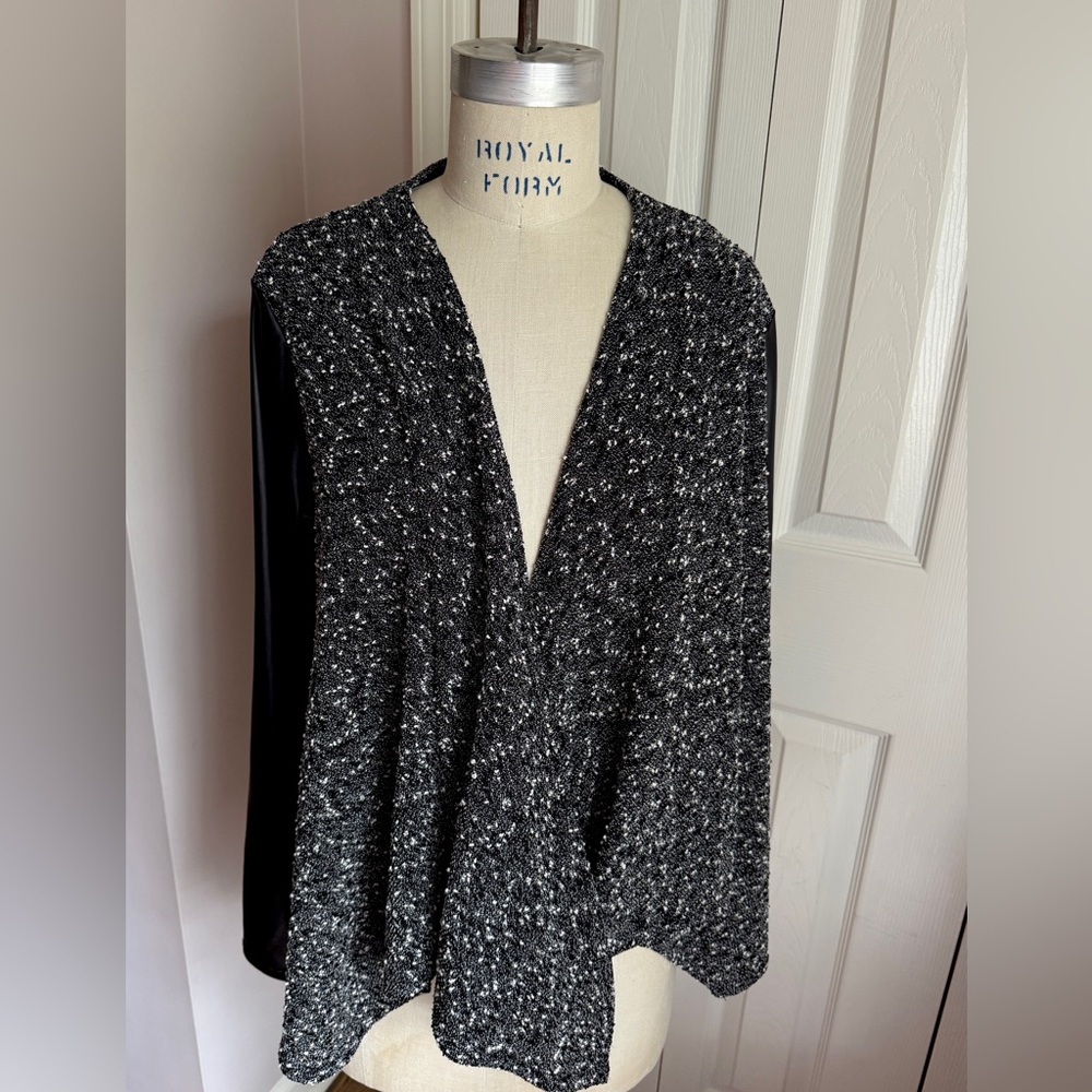 Arianne Sparkling Black and Silver Top